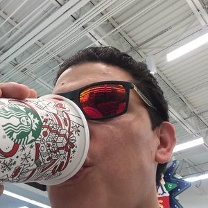 Meet your Posher, Rene